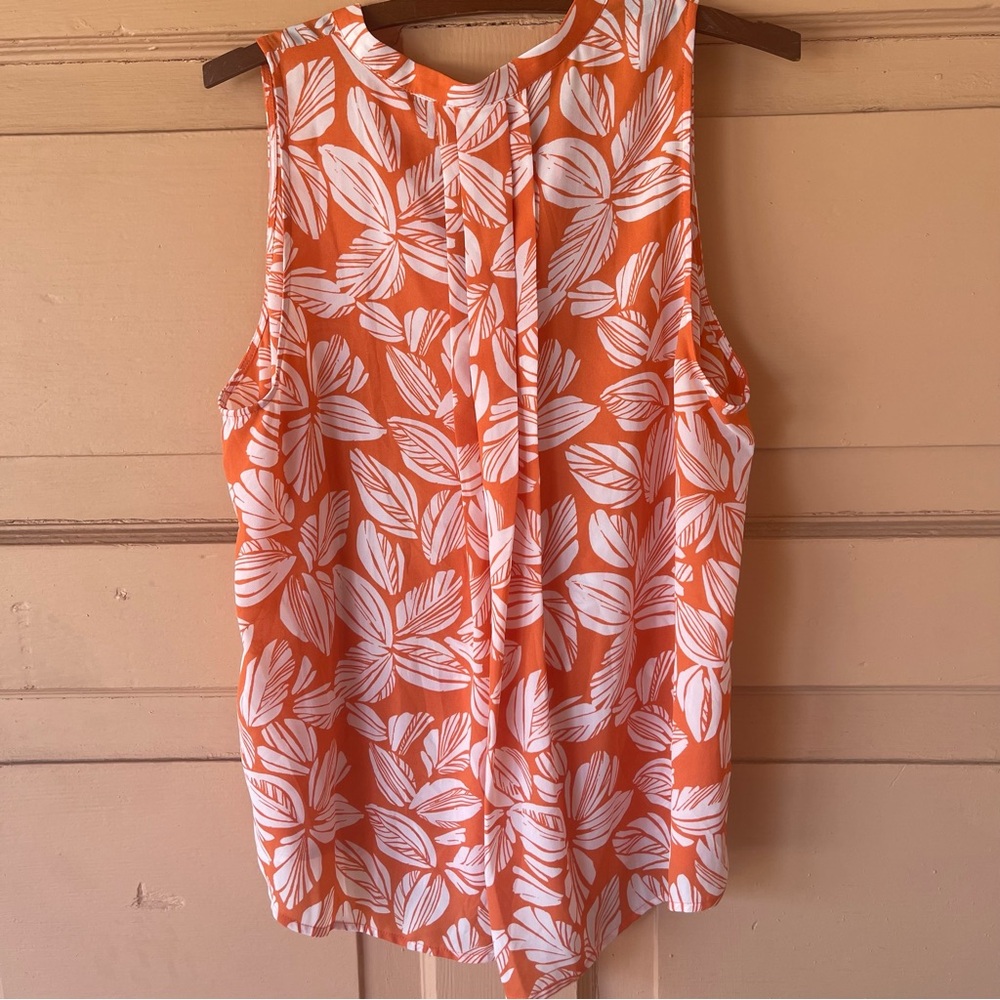 41 Hawthorn White and Orange Sleeveless Blouse with Notched Collar - Picture 9 of 11